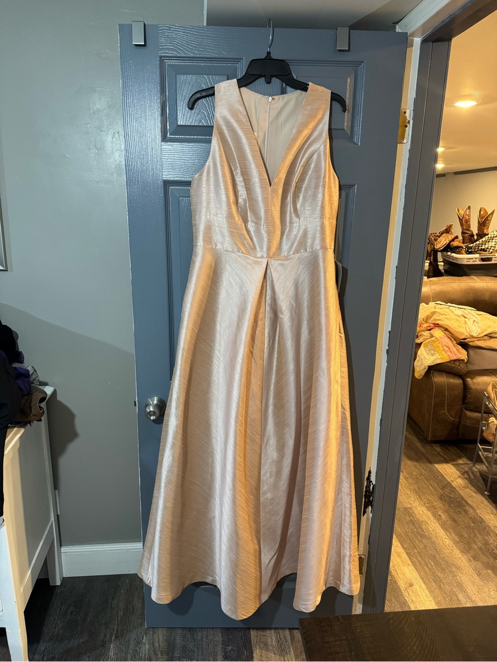Nordstrom Sleeveless V-Neck A-Line Prom Dress in Light Champagne